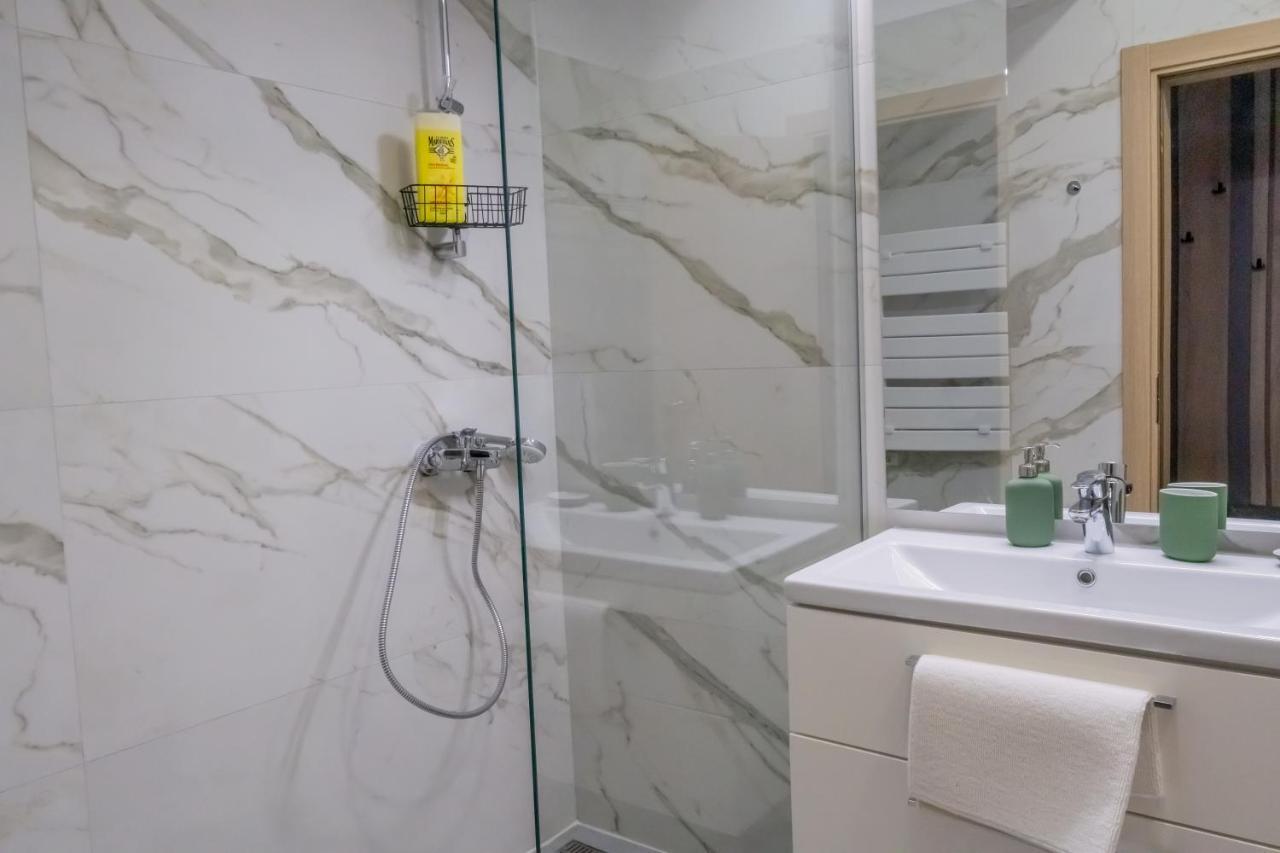 Your New And Modern Home Bucarest Esterno foto
